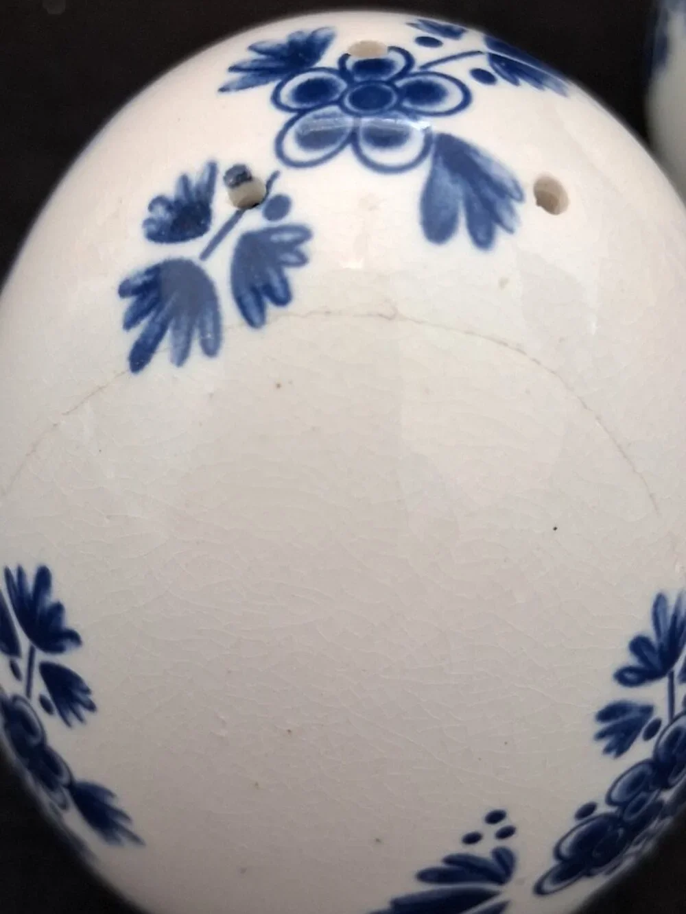 Vintage Delft Blue Hand Painted Egg-Shaped Salt and Pepper Shakers Windmill - Picture 7 of 10